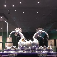 Stone exhibition — crystal refraction sequence III